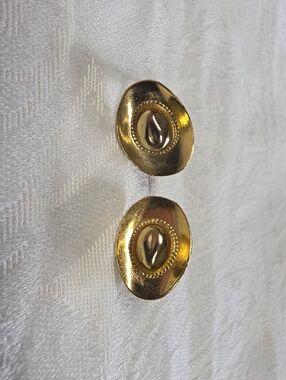 Gold-Tone Cowboy Hat Stud Earrings – Western Country Style